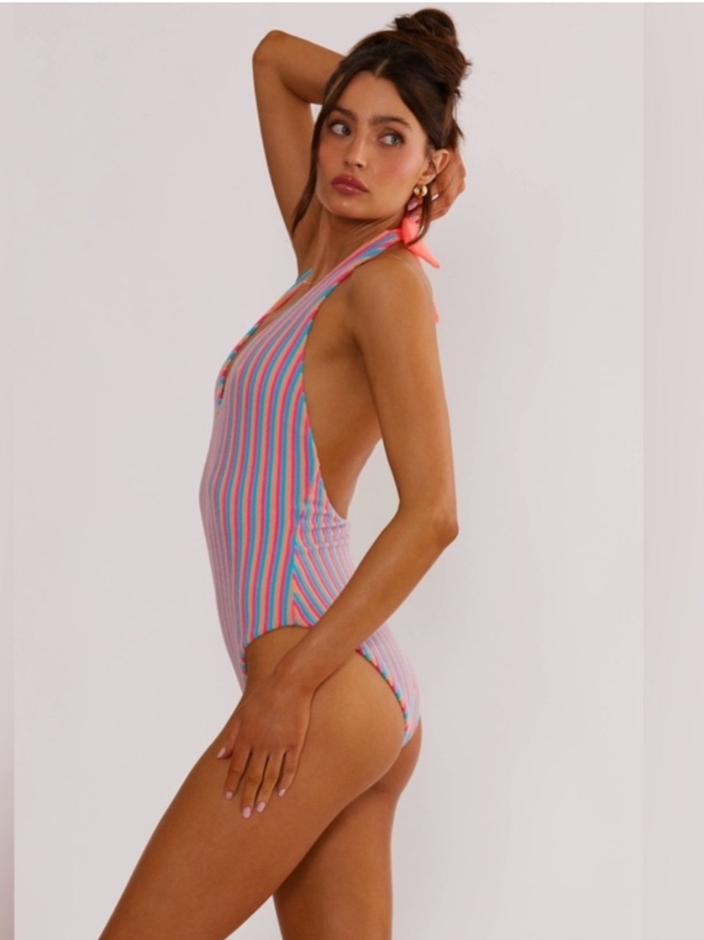 NWT Beach Riot Frida One
Piece Swimsuit - Picture 4 of 10